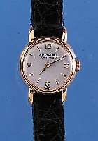 IWC DAMENARMBANDUHR, SCHWEIZ UM 1956, ROSE- G. 750/000, BODEN GEDR., BLATT REST., FORMAN- KERW., KAL. 41, HANDAUFZUG, SCHR.-UNR., FLACH-SPIR., ...