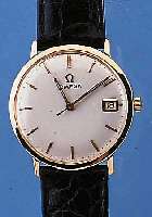 OMEGA HERRENARMBANDUHR, REF.-NR. 14016, SCHWEIZ UM 1964, GG 750/000, GLASR. GEDR., BLATT REST., DATUMSCHNELLKORREKTUR, 17 ST., RUNDANKERW., ...