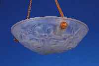 DECKENLAMPE, FRANKREICH, 30ER JAHRE, FARBL. PRESSGLAS, FLORAL RELIEFIERT, MATTIERT, D. CA. 35 CM, NICHT ELEKTR.