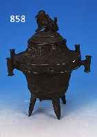 RäUCHERGEFäß, JAPAN, UM 1900, FEINER BRONZEGUß, TEILRELIEF. DEKOR, DECKEL- BEKRöNUNG IN FORM EINES FABELWESENS, H. CA. 28 CM, ...