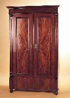 SCHRANK, GRüNDERZEIT, UM 1890, NUßBAUM- FURNIER, TEILS WURZELNUßFURNIER, POLIERT, KLEINER DRUCKSCHADEN AN DER UMLAUFLEISTE, CA. 186 X ...