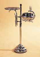 STANDASCHENBECHER, FRANKREICH, 30ER JAHRE, METALL VERCHROMT, ABLAGE UND ASCHENBECHER AUS BAKELIT, DREHBAR, H. 72 CM
