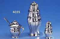 3-TEILIGES GEWüRZSET, KOPENHAGEN 1919, 830ER SILBER, TREIBARBEIT, GRANULATE, WARDEIN-MARKE HEISE, BEST. AUS: ZUCKERSTREUER H CA. 17 CM, ...