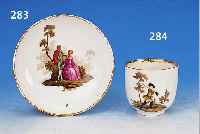 TASSE OHNE UNTERTASSE, MEISSEN, UM 1760, PORZELLAN, H. 6.5 CM, JäGERDARSTELLUNG, GOLD- STAFFAGE, ALTERSBEDINGT BERIEBEN