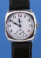 JENITH HERRENARMBANDUHR, SCHWEIZ UM 1929, 900ER SILBER, CARREE-CAMBRE-FORM, BODEN U. GLASR. GEDR., ORIG.-EMAILBL. REP., GEBL. STAHLZEIGER, ...