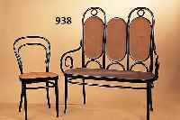 BANK UND ZWEI STüHLE, THONET, 70ER JAHRE, BUGHOLZ REICH GEBOGT UND SCHWARZ GEFASST, BANK MIT HELLEM VELOURSBEZUG (ORIG.), STüHLE MIT ...