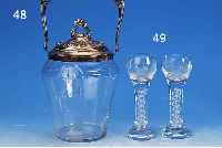 BONBONNIERE, DEUTSCH, WMF, UM 1900, FARBL. GESCHLIFFENES GLAS, DECKEL UND HENKEL METALL, EHEMALS VERSILBERT, BERIEBEN, H. CA. 22 CM