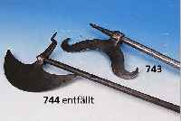 ZWEI ZEREMONIALäXTE, NORDINDIEN, UM 1840-50, EISEN GESCHMIEDET, L. CA. 64 BZW. 82 CM, LEICHT KORR., FARBLOS LACKIERT