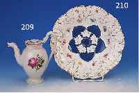 PORZELLANSCHALE, MEISSEN, 30ER JAHRE, PARTIELL TüRKISBLAUER FOND, RELIEFIERTER FLORAL- U. BLATTDEKOR, GOLDSTAFFAGE, DIESE BER., BUNTE ...