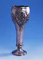 POKAL, ÖSTERREICH UM 1900, 800ER SILBER, JAGDMOTIVE, REINER JUGENDSTIL, NACHGESTOCHEN, H CA. 28 CM, CA. 385 G