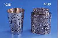TEEDOSE, DEUTSCH WOHL HANAU UM 1900, 800ER SILBER, SZENERIE NACH DEM VORBILD VON TENIERS, INNENVERGOLDET, Z.T. NACHGESTOCHEN, H CA. 8 CM