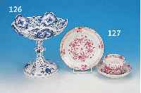 FUßSCHALE, MEISSEN, UM 1860, PORZELLAN, BLAUES ZWIEBELMUSTER, RAND IN DURCHBRUCH- ARBEIT, H. CA. 22 CM, MIN. GLASURSCHäDEN