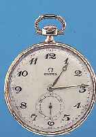 OMEGA HERRENTASCHENUHR LEPINE, REF.-NR. 7572987, SCHWEIZ UM 1930, GG 585/000, RäNDER WIE BüGEL RELIEFIERT VERZ., BODEN M. VERSCHL. ...