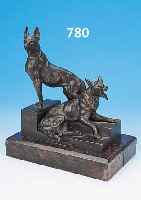 BRONZESKULPTUR, CARVIN, L., UM 1920, 26 X 22 CM, BEZ. BONNE GARDE, AUF STEINSOCKEL, DIESER GESPRUNGEN