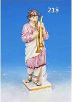 PORZELLANFIGUR, MEISSEN, UM 1850/60, BUNTE BEMALUNG, JüNGLING IN TOGA MIT INSTRUMENTEN, DIESE U. EINE HAND REST., H. CA. 15,5 CM, GOLDSTAFFAGE
