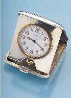 DOXA ETUIREISEUHR IN STERLINGSILBER, FüR DEN AMERIKANISCHEN MARKT (BLACKSTAR AND FROST,NY), 8-TAGEWERK, AUFSTELLB., OBERT. STREIFEN- FöRMIG ...