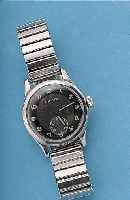 KONVOLUT: 2 LONGINES HERRENARMBANDUHREN, VERSCH. FERTIGUNGSZEITEN U. KAL., BEIDE EDEL- ST., BöDEN GESCHR., BEI FERTIGST. WASSERGE- SCH., 1X ...