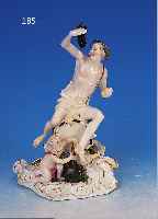 PORZELLANFIGUR, MEISSEN, UM 1745/50, BACCHUSGRUPPE, RESTAURIERT, H. 28 CM, SAMMEL- WüRDIG