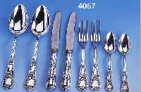 50-TEILIGES BESTECK, 100ER SILBERAUFLAGE, BEST. AUS: 12 SUPPENLöFFEL, 12 FRüHSTüCKSGA- BELN, 12 FRüHSTüCKSMESSER, 12 KAFFEELöFFEL UND2 ...
