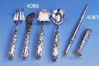 PETSCHAFT UND FEDERHALTER, IM ETUI, DEUTSCH, PFORZHEIM UM 1900/05, 800ER SILBER, Z.T. GEFüLLT, ARBEITSTEILE METALL VERGOLDET, SAMMEW.