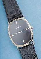 MOVADO HERRENARMBANDUHR, SCHWEIZ/USA UM 1965, WG 585/000, BODEN GEDR., RUNDANKERW., 17 ST., HANDAUFZUGKAL. 1731, GLYC.-UNR., FLACHSPIR., ...