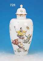 DECKELVASE, MEISSEN, UM 1900, , PORZELLAN, H. 43.5 CM, UMLAUFEND BEMALT, CHINOISERIEN, BILDER AUS DER CHINESISCHEN LYRIK NACH ...
