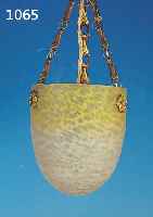 DECKENLAMPE, DELATTE, 30ER JAHRE, FARBLOSES SCHICHTGLAS, H: 18 CM PLUS KETTE, GELB UND WEIß EINGEPUDERT, AM RAND BEST. KAUM STöREND, ...