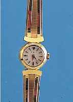RADO DAMENGOLDBANDUHR, REF.-NR. 5258, SCHWEIZ UM 1960, GG 750/000, PATENTVERSCHL. VERäNDERBAR AUF MAX. 17.5 CM, BODEN GEDR., ...