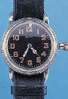 ZENITH FLIEGERARMBANDUHR, REF.-NR. 5011926, SCHWEIZ UM 1934, NICKEL, BODEN U. DREHLüNETTE M. INNENZEIGER GESCHR., EMAILKONTRASTZIFFER- BL. FEIN ...
