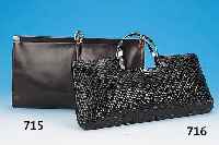 HANDTASCHE, AIGNER, 70ER JAHRE, LEDER, INNENSIGN. ETIENNE AIGNER, L. 35 CM