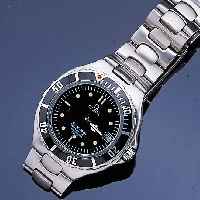 OMEGA HERRENARMBANDUHR SEAMASTER/CHRONOMETER, REF.-NR. 3681042, SCHWEIZ UM 1994, EDELST. MATT., BODEN U. KRONE GESCHR., BEI FERTIGST. WASSERD. BIS ...