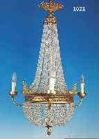 PRISMENLAMPE, UM 1860, MONTUR MESSING, DREI BRENNSTELLEN, REICHER GLASPRISMENBEHANG, D. CA. 60 CM, L. CA. 82 CM, EHEM. GASLAMPE, ELEKTR., FU. ...