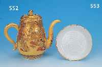 TEEKANNE, SATSUMA, UM 1900, FEINSTEINZEUG, FEINE BUNTE BEMALUNG, UMLAUFENDE DARST. VON PERSONEN, VöGELN U. BLUMEN, GOLDGEHöHT, L. ...