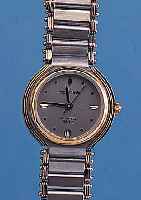 KONVOLUT: 2 SAPHIRA DAMENARMBANDUHREN, AUS GESCHäFTSAUFL., UNGETR. LAGERW., FüR DEN DTSCH. MARKT, UM 1988, BEIDE GLEICHES GRUND- DESIGN, 1X ...