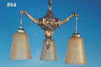 DECKENLAMPE, MULLER FRERES, 30ER JAHRE, PREßGLASSCHIRME UND METALL, DREI BRENNSTELLEN, SIGNIERT, H. 32 CM ...