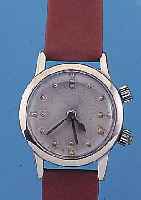 AS BLINDENARMBANDWECKER, SCHWEIZ UM 1968, METALL VERCHR., EDELST.-BODEN GESCHR., VERS. BLATT M. TASTSYMB. U. VERST. ZEIGERN, SPRUNG- DECKELFKT. ...