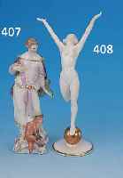 PORZELLANFIGUR, HUTSCHENREUTHER, 40ER J., FRAU AUF GOLDENER KUGEL, H. 22 CM