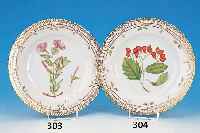 TELLER, ROYAL KOPENHAGEN, FLORA DANICA, 90ER JAHRE, PORZELLAN, REICHE GOLDSTAFFAGE, D. 25,5 CM