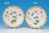 SALATSCHüSSEL, ROYAL KOPENHAGEN, FLORA DANICA,90ER JAHRE, PORZELLAN, SCHöNE BEMALUNG, REICHE GOLDSTAFFAGE, D. 20 CM