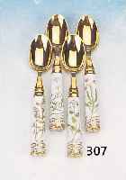 VIER LöFFEL, ROYAL KOPENHAGEN, FLORA DANICA, PORZELLANGRIFFE BEMALT, VERGOLDETE GEBRAUCHS-TEILE, L. 21,5 CM
