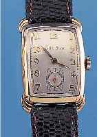 BULOVA HERRENARMBANDUHR, USA UM 1945, METALLM. GG-AUFLAGE, EDELST.-BODEN GEDR., GEWöLBT. BLATT, KL. SEK. VERT., 17 ST., ANKERFORMWERK, ...