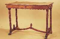TISCH, FRANKREICH, UM 1840/50, NUßBAUM ZWEI SCHUBLADEN, ALTERSSCHäDEN, DEKORATIV, 73 X 90 X 53 CM
