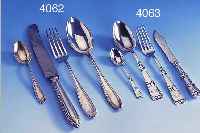 24-TEILIGES BESTECK, WILKENS BREMEN 30/40ER JAHRE, 800ER SILBER, BEST. AUS: 6 GABELN, 6 MESSER, 6 LöFFEL UND 6 KAFFEELöFFEL, REINES ...