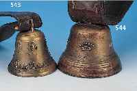 ALMABTRIEBSGLOCKE, SüDDT., UM 1820/30, BRONZEGUß, MIT ADELSWAPPEN UND JESUS CHRISTUS,D. 17 CM, H. 12 CM
