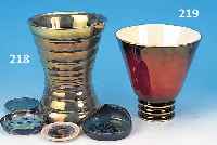 VASE, ENGLAND, ROYAL DOULTON, UM 1930, STEINZEUG, DUNKELROT GLASIERT, BEZ. ROUGE RO- YALE, GOLDRäNDER, H. CA. 17,5 CM