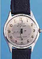 KONVOLUT: 2 HERRENARMBANDUHR, SCHWEIZER PRODUKTION, UM 1957, BEIDE EDELST., AB HERST. WASSERGESCH., 1X OMEGA, HANDAUFZUGKAL. 420, 17ST., ...