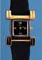 DES CARTES DAMENARMBANDUHR, REF.-NR. 51303, SCHWEIZ UM 1972, METALL VERG., EDELST.-BODEN GEDR., DESIGNERMODELL, LEDERB., SCHWEIZER FORMANKERW., ...