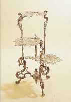 KAMINTISCH, UM 1900, METALLGUß, H. 80 CM