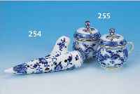 OKARINA, MEISSEN, UM 1860/80, PORZELLAN, BLAUE BEMALUNG, ZWIEBELMUSTER, L. 19 CM