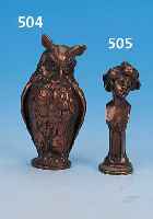 PETSCHAFT, FRANKREICH, UM 1900, METALL, KUPFERFARBEN, MIT ZWEI GLASAUGEN, IN FORM EINER EULE, MONOGRAMMIERT KH, H. 8 CM